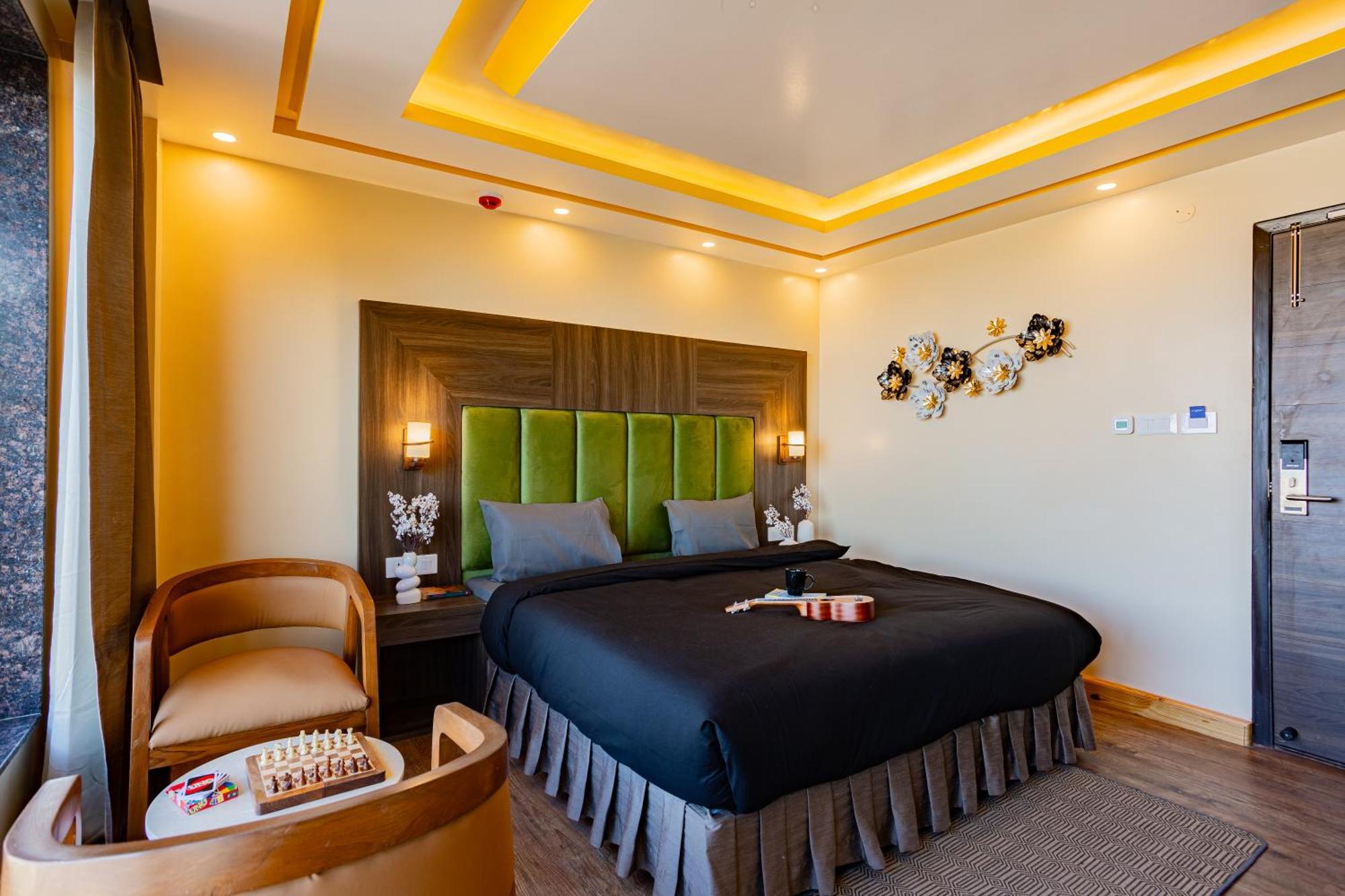 The Hosteller Shimla, Valley View Exterior photo